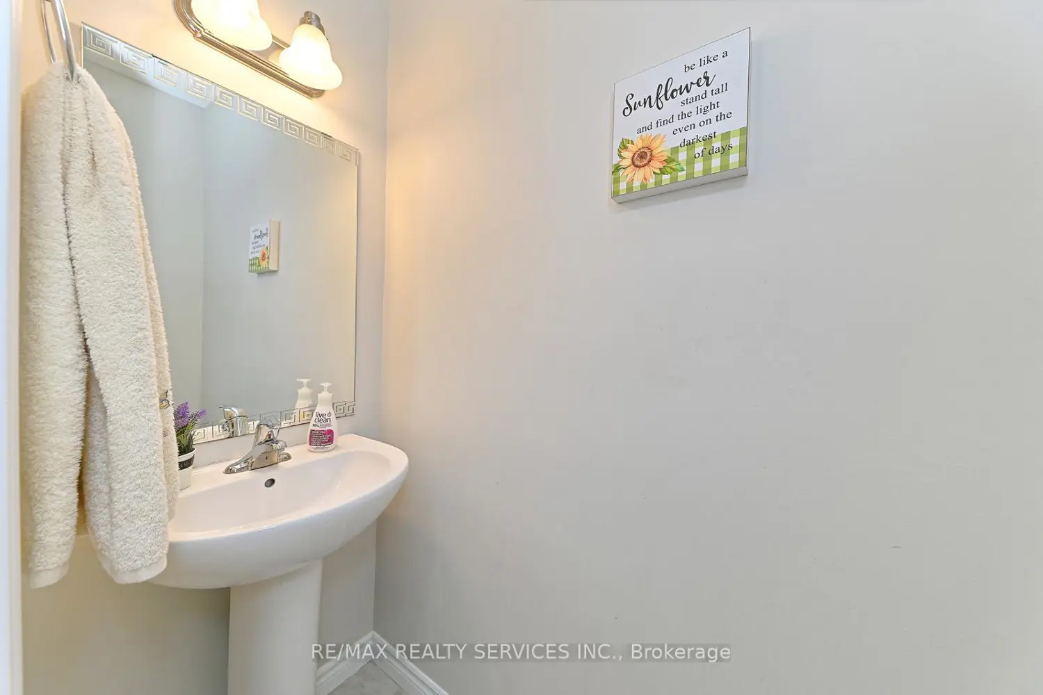 Additional image 8 of 1320 Calais Drive