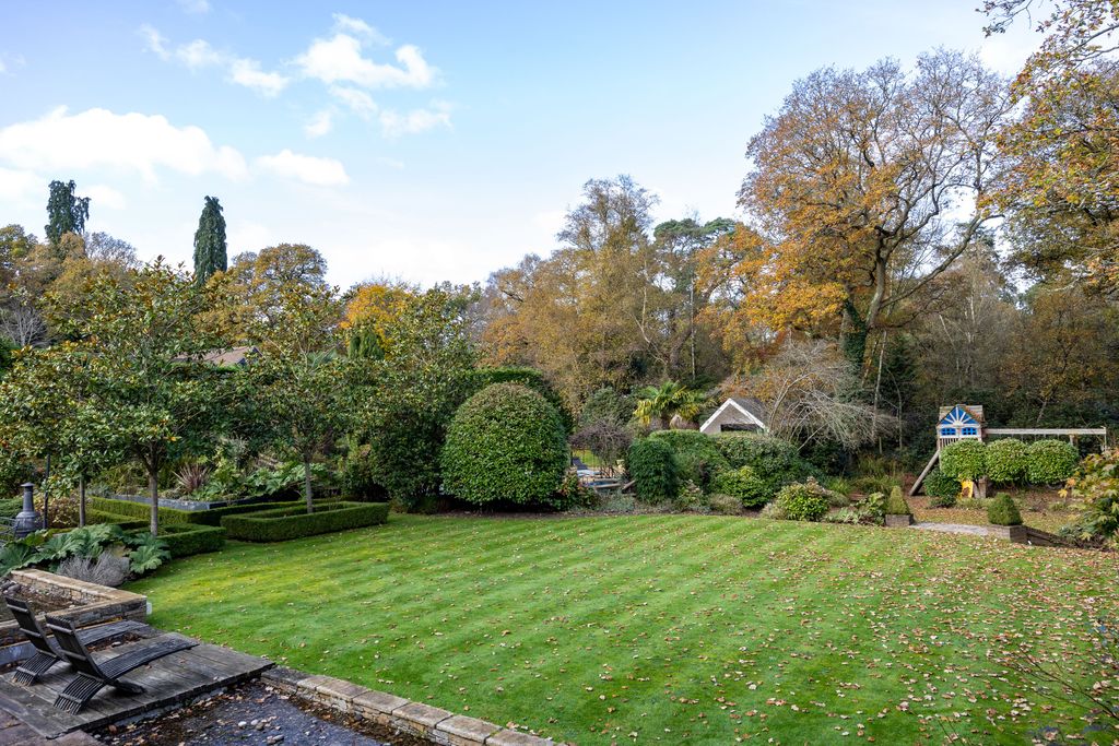 Additional image 6 of 5 bed detached house to rentQuernsmuir Cottage, Surrey GU10