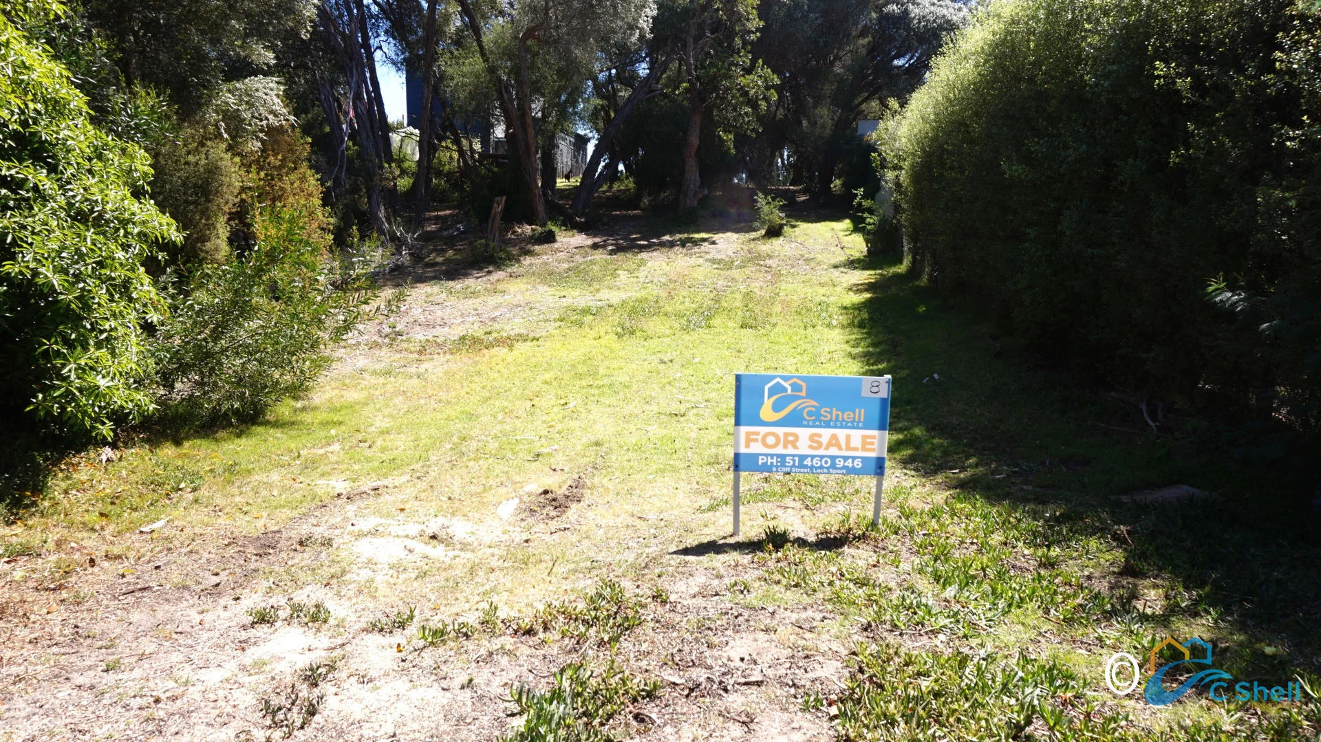 8 Elizabeth Court, Loch Sport VIC 3851