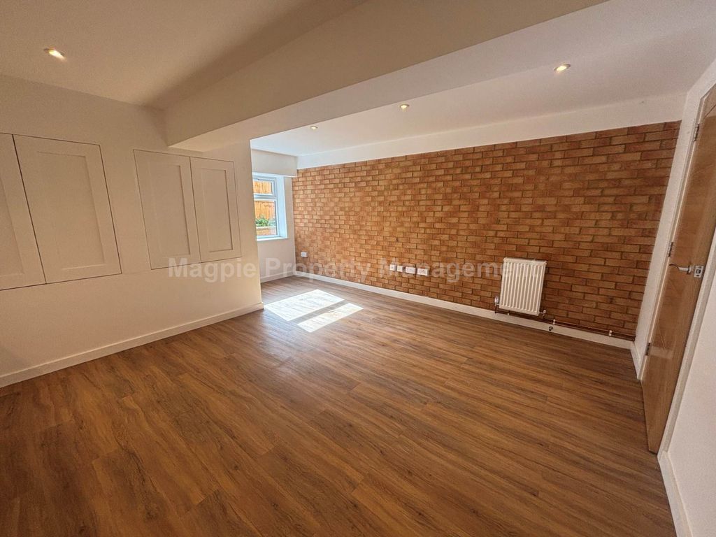 Additional image 29 of 6 bed semi-detached house to rentThe Lakes, Twentypence Road, Cottenham, Cambridge CB24