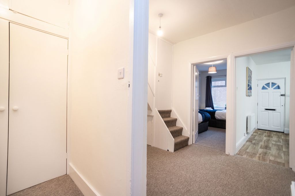 Additional image 10 of 3 bed flat to rentDownend Road, Downend, Bristol, Gloucestershire BS16