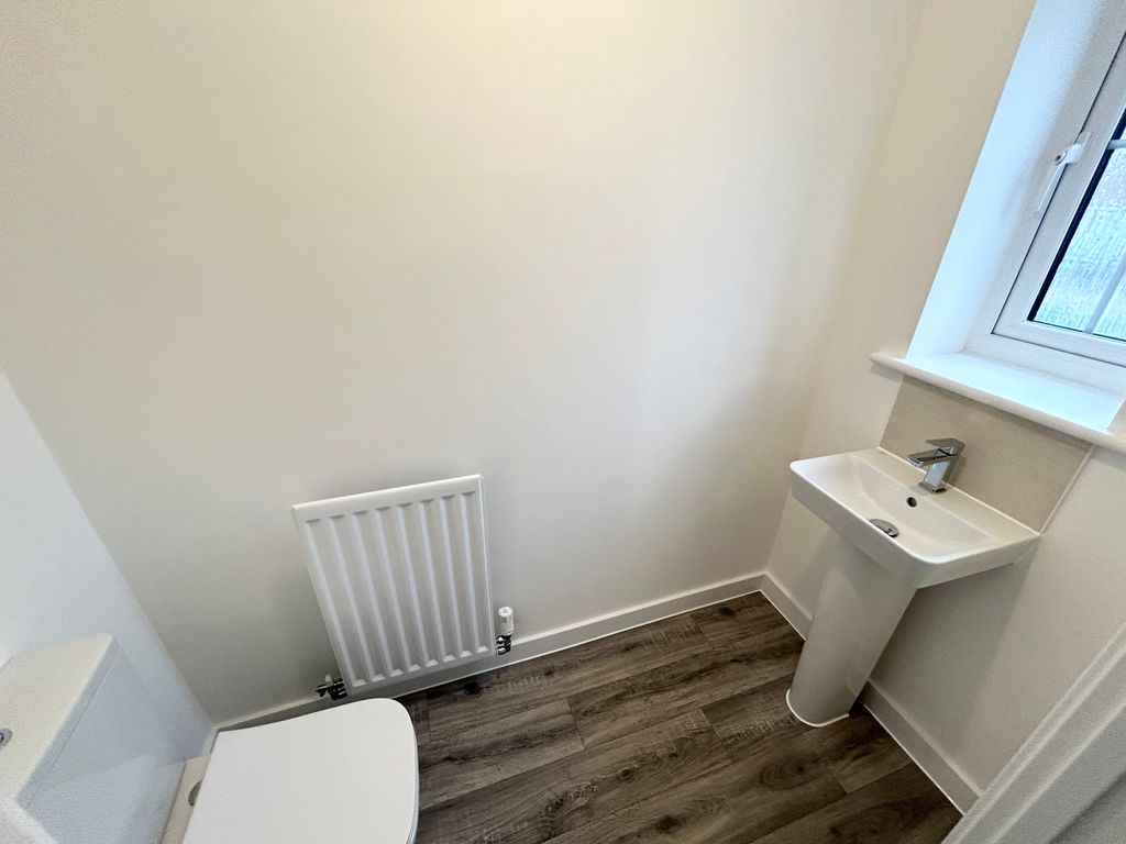 Additional image 7 of 4 bed detached house to rentJohn Barrow Close, Priorslee, Telford TF2
