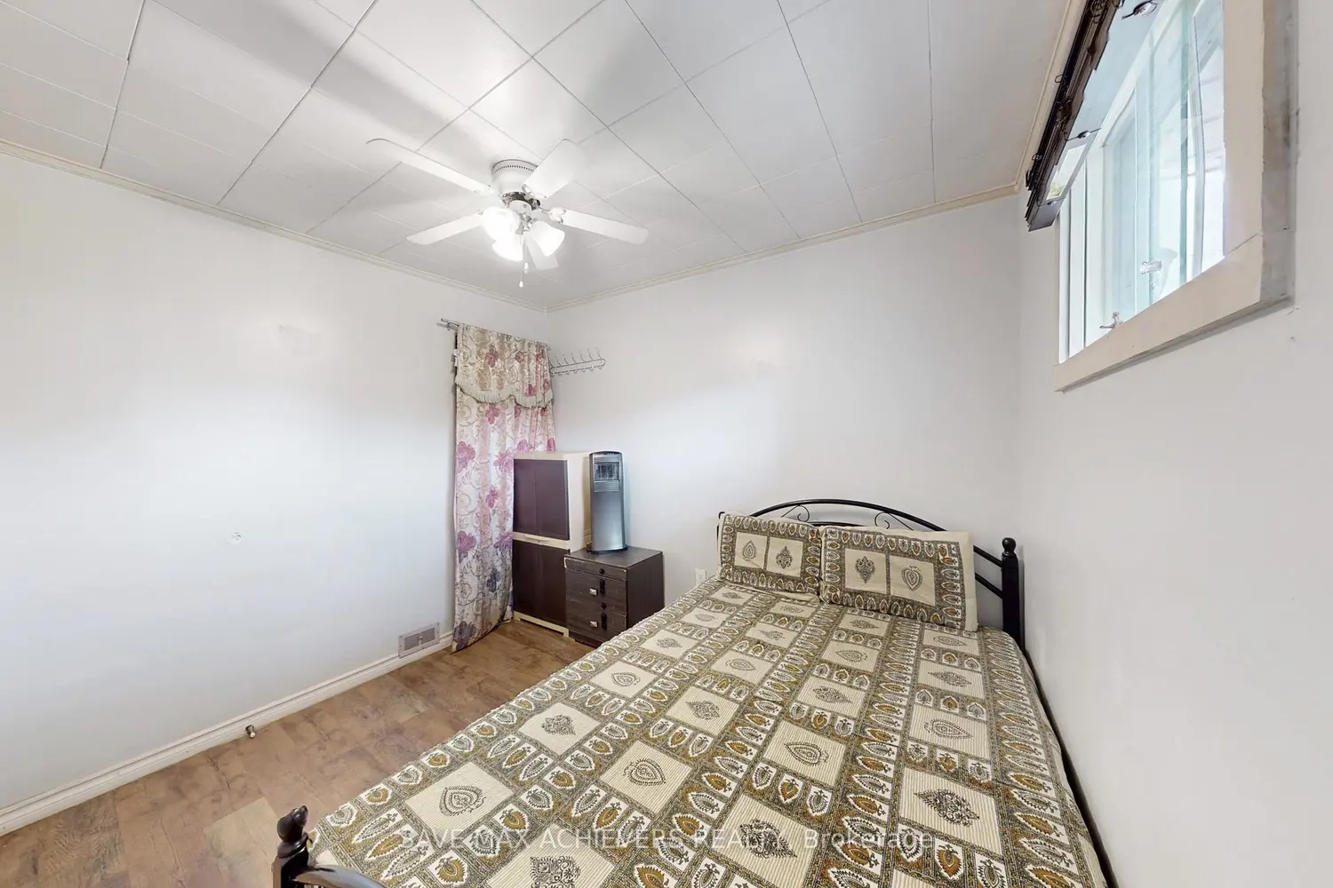 Additional image 14 of 43 Normanhurst Avenue