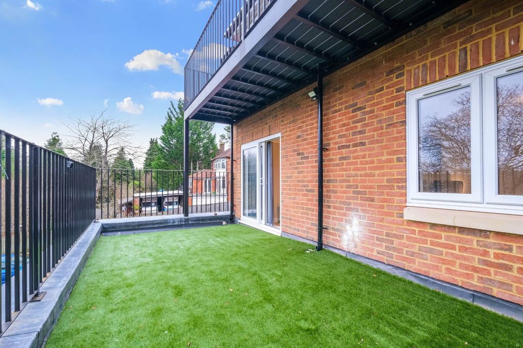 Additional image 24 of 2 bed flat to rentWest Wycombe Road, High Wycombe HP12