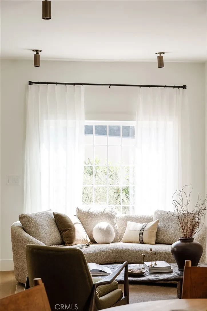 Additional image 55 of 5415 Ash Street, Los Angeles, CA 90042