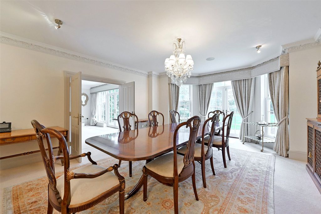 Additional image 4 of 7 bed detached house to rentDukes Kiln Drive, Gerrards Cross, Buckinghamshire SL9