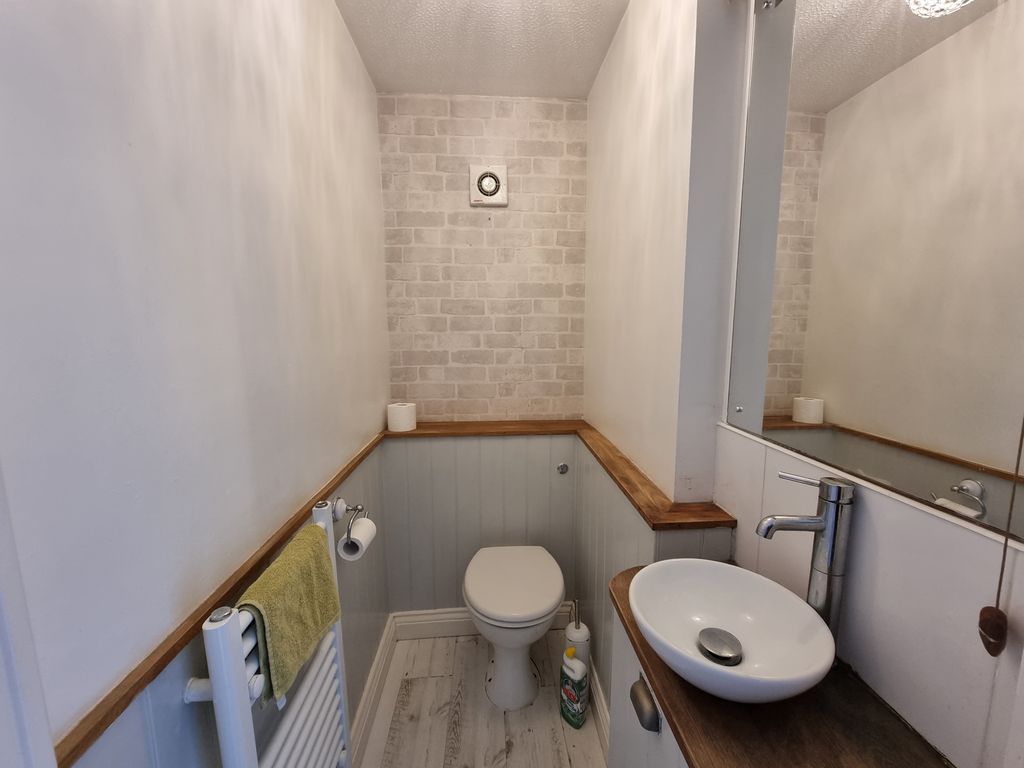 Additional image 4 of 3 bed property to rentMaesydderwen, Llanelli SA14