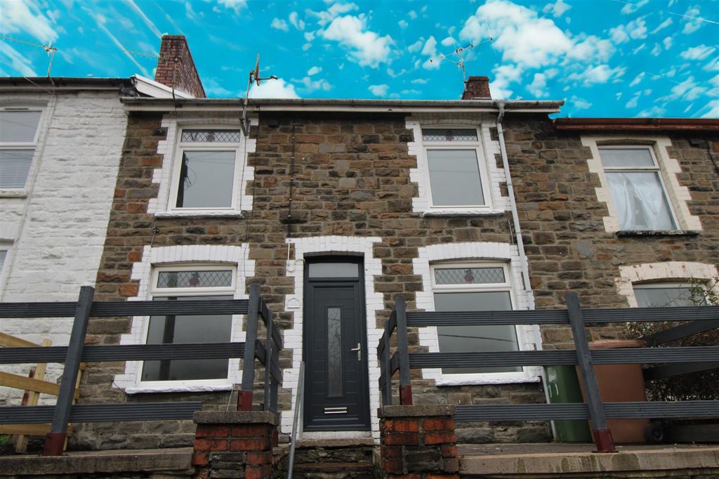 3 bed terraced house to rentFothergills Road, New Tredegar NP24
