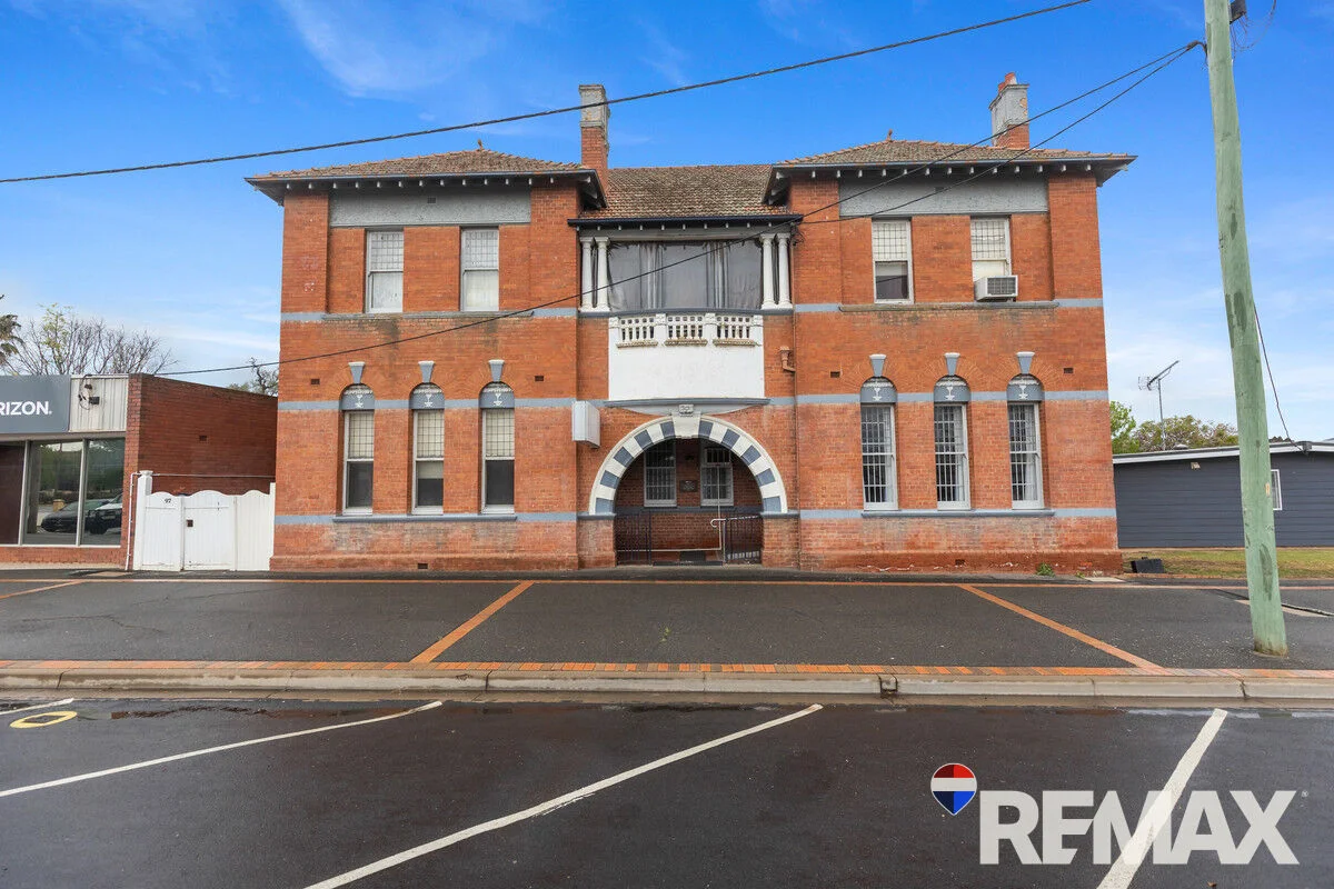 97 Broadway, Junee NSW 2663