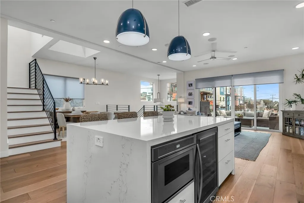 Additional image 41 of 130 S Prospect Ave Unit A, Redondo Beach, CA 90277