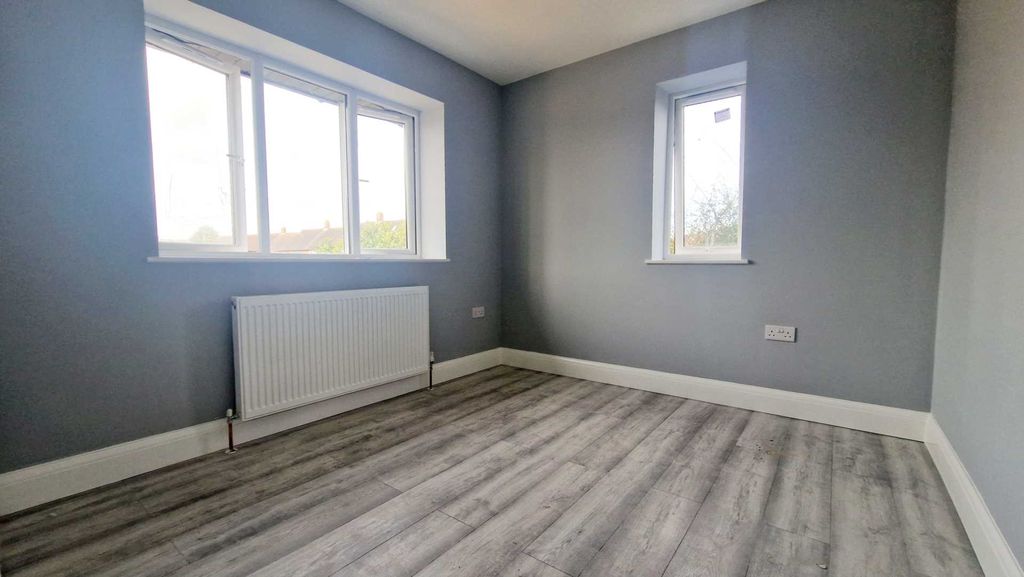 Additional image 19 of 9 bed semi-detached house to rentRockley Road, Luton LU1