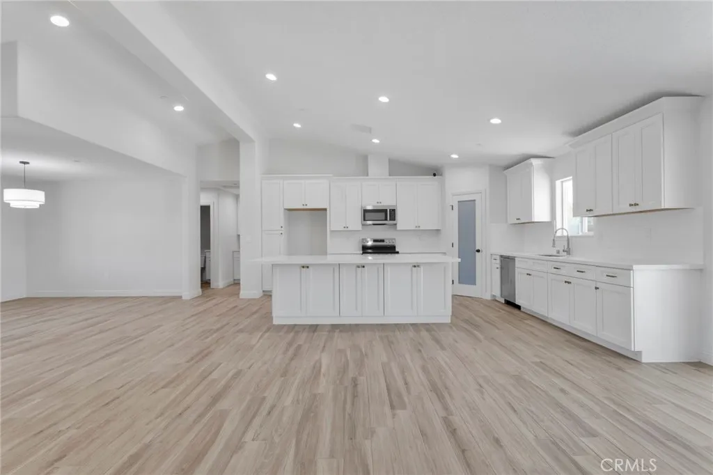 Additional image 6 of 9432 Wasco, Hesperia, CA 92345