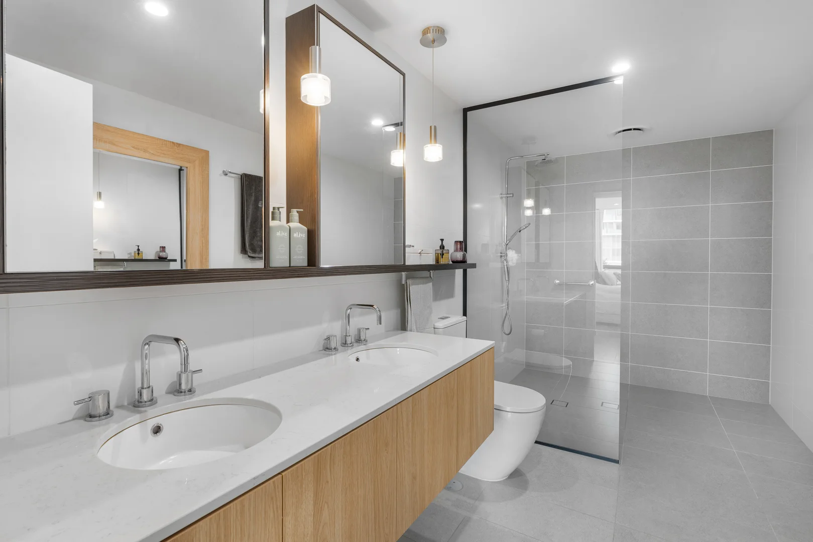 Additional image 8 of 203/3-7 Twenty Fourth Avenue, Palm Beach QLD 4221