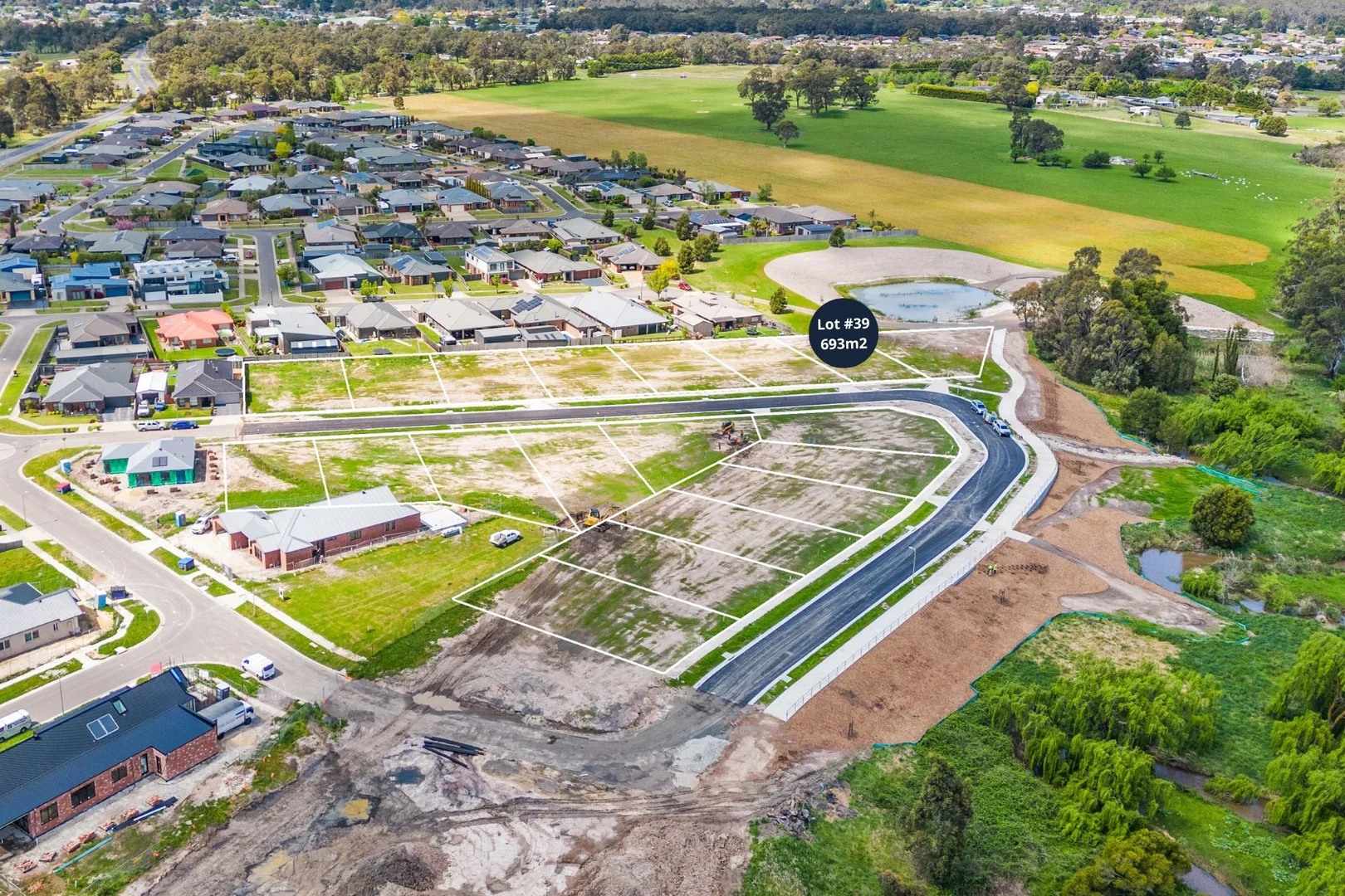 Additional image 2 of 39 Manna Drive, Newborough VIC 3825