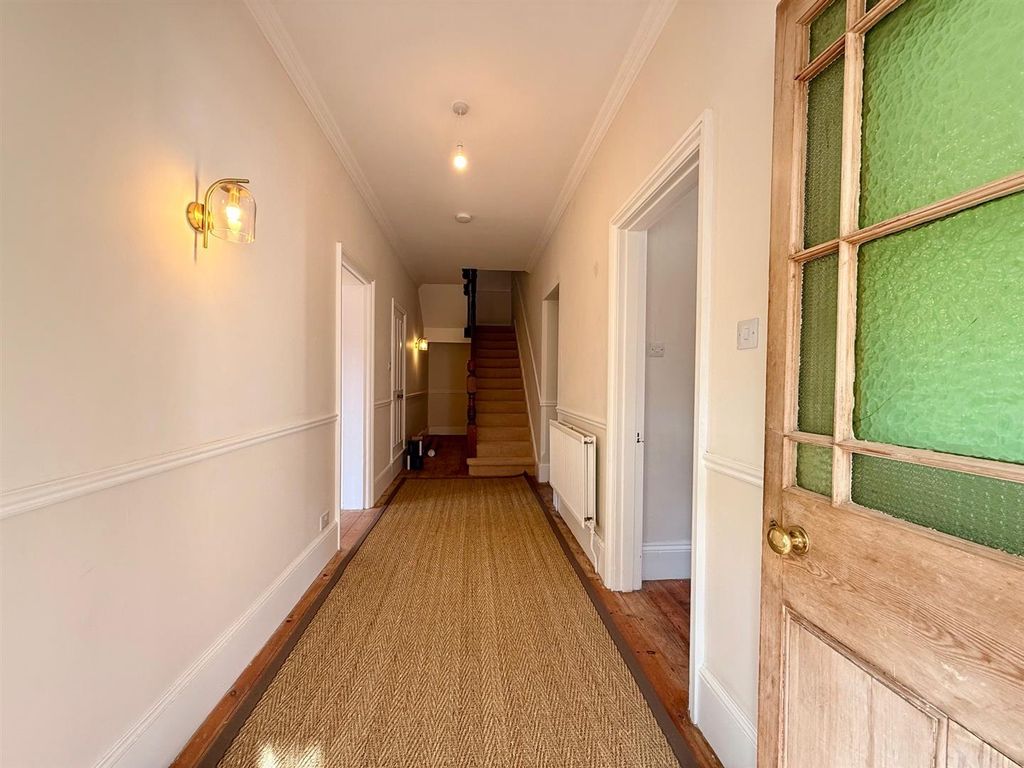 Additional image 24 of 5 bed detached house to rentSt. Andrews Road, Malvern WR14