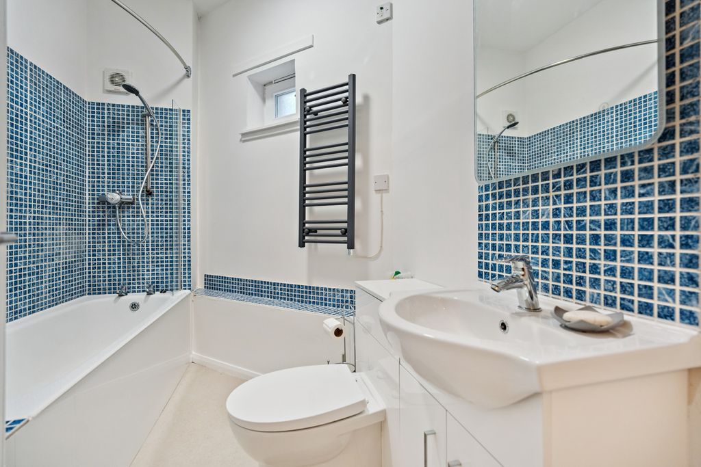 Additional image 9 of 2 bed flat to rentBaker Street, Stirling, Stirlingshire FK8