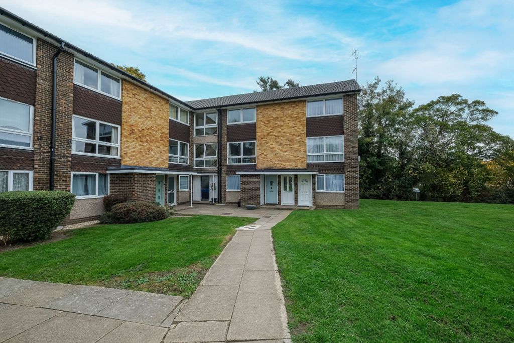 Additional image 16 of 2 bed flat to rentWokingham Road, Binfield, Bracknell RG42