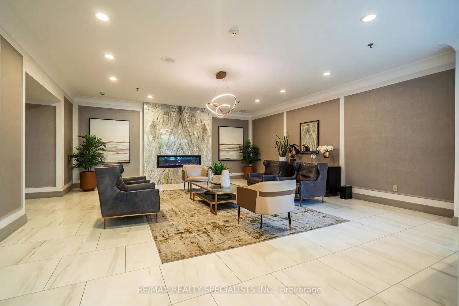 Additional image 3 of 75 King Street 703