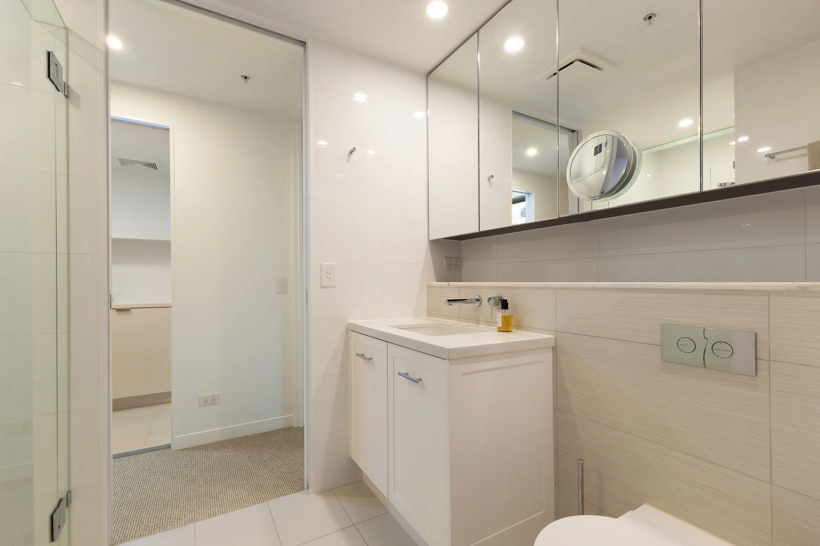 Additional image 11 of 1701/1 Oracle Boulevard, Broadbeach QLD 4218