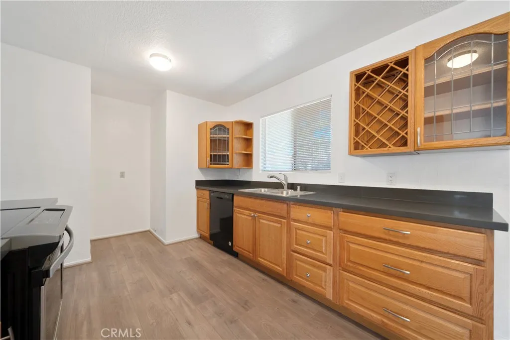 Additional image 44 of 1911 N Summit Ave, Pasadena, CA 91103