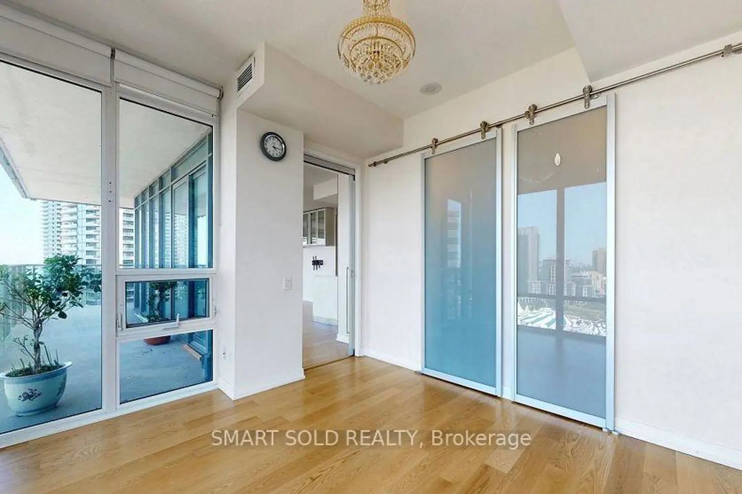 Additional image 9 of 90 Park Lawn Road 2608