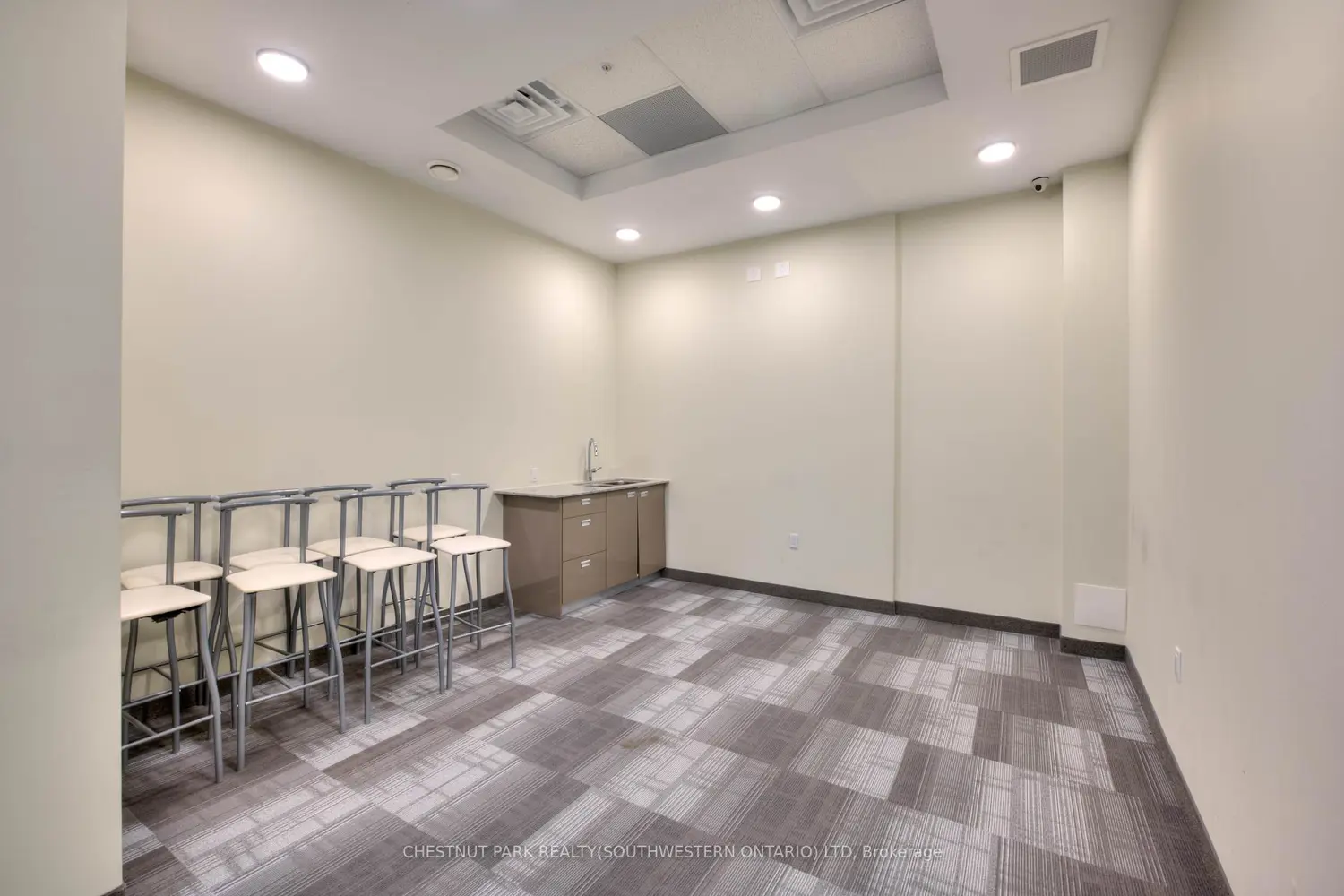 Additional image 15 of 257 Hemlock Street 415