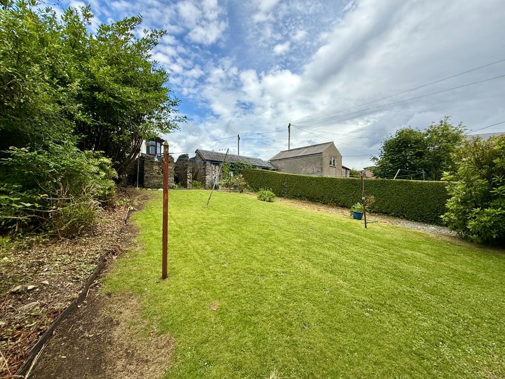 Additional image 25 of 4 bed flat to rentRoyal Crescent, Dunoon, Argyll & Bute PA23