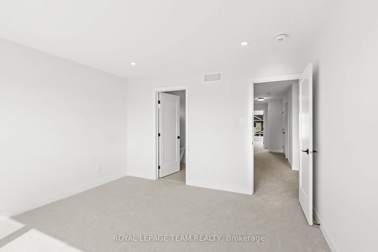 Additional image 10 of 1004 Moore Street