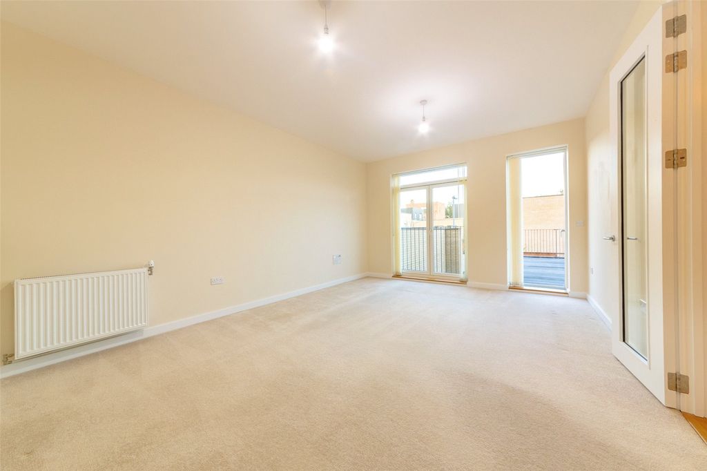 Additional image 6 of 4 bed terraced house to rentForbes Close, Trumpington, Cambridge CB2
