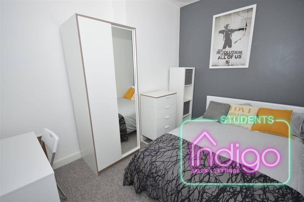 Additional image 9 of 5 bed shared accommodation to rentHill Street, Newcastle ST5