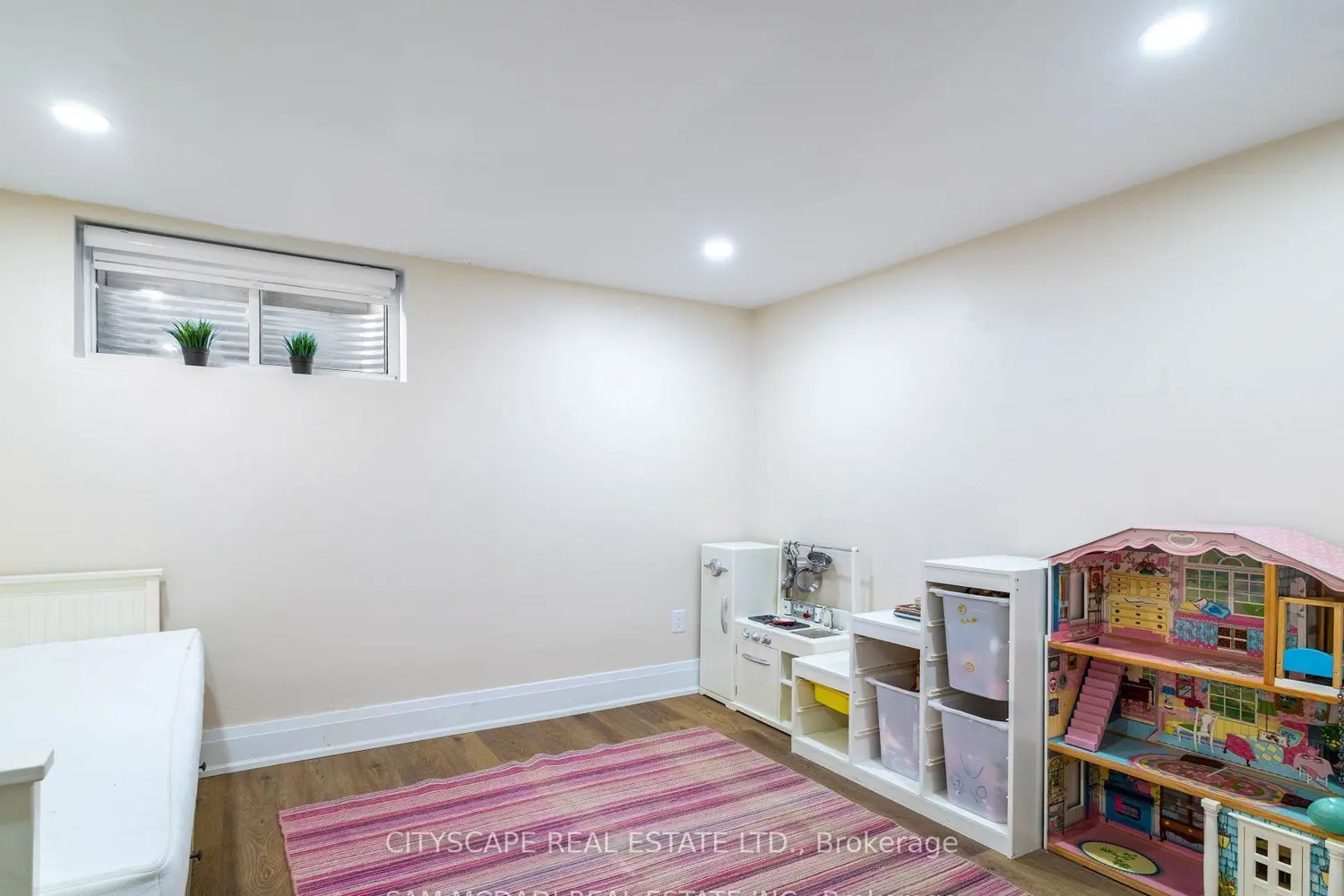 Additional image 19 of 1270 Saginaw Crescent