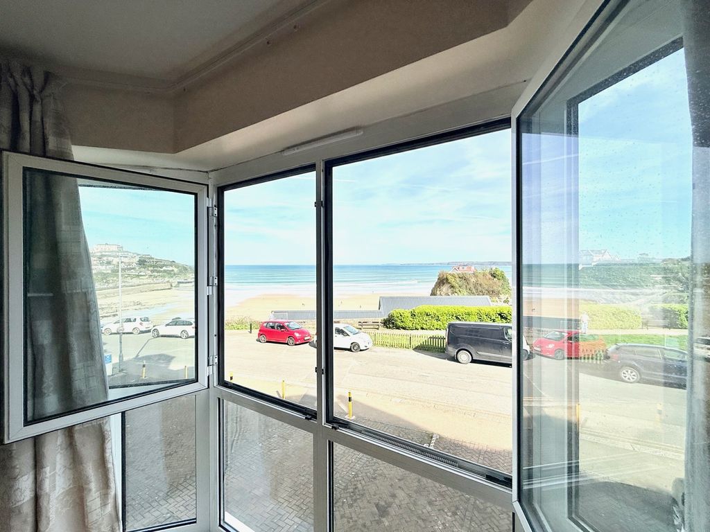 Additional image 3 of 2 bed flat to rentThe Crescent, Newquay TR7