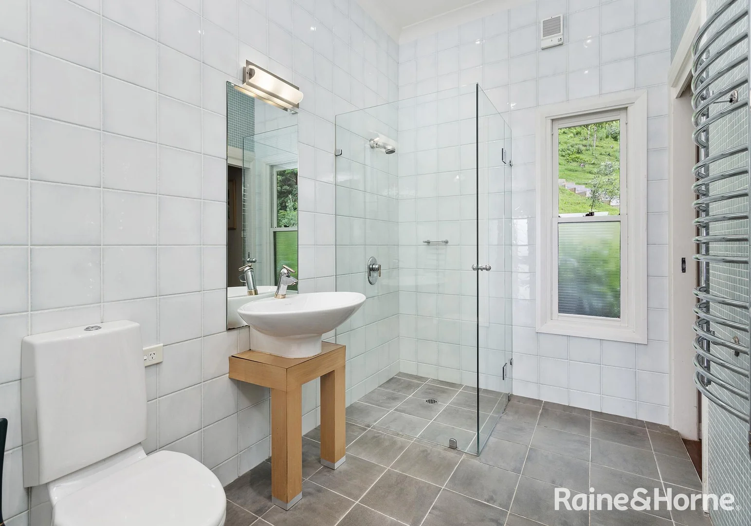 Additional image 25 of 45 Tourist Road, Beaumont NSW 2577