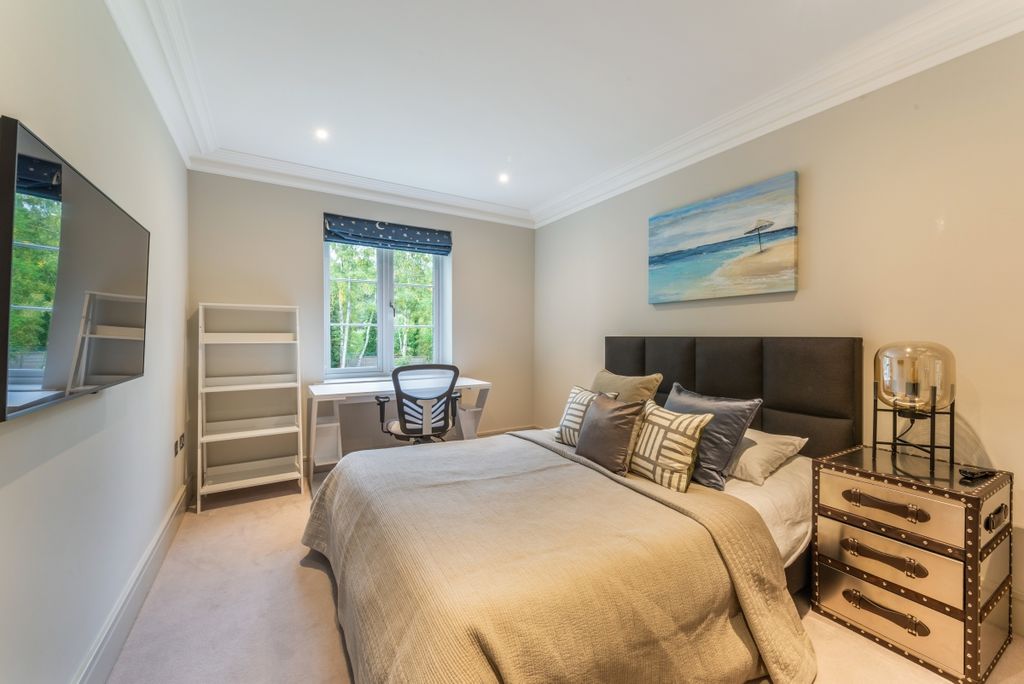 Additional image 6 of 2 bed flat to rentKingswood, Ascot SL5