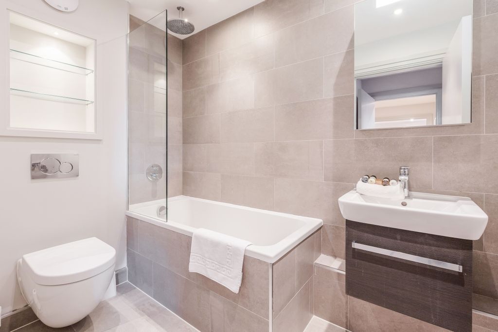 Additional image 4 of 1 bed flat to rentThe Quadrant, Richmond TW9