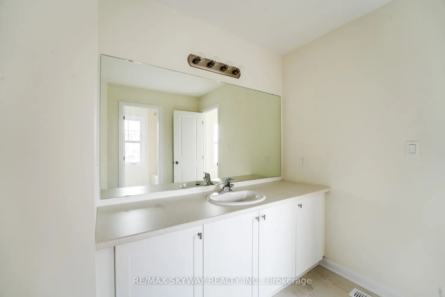 Additional image 9 of 76 Golf Links Drive