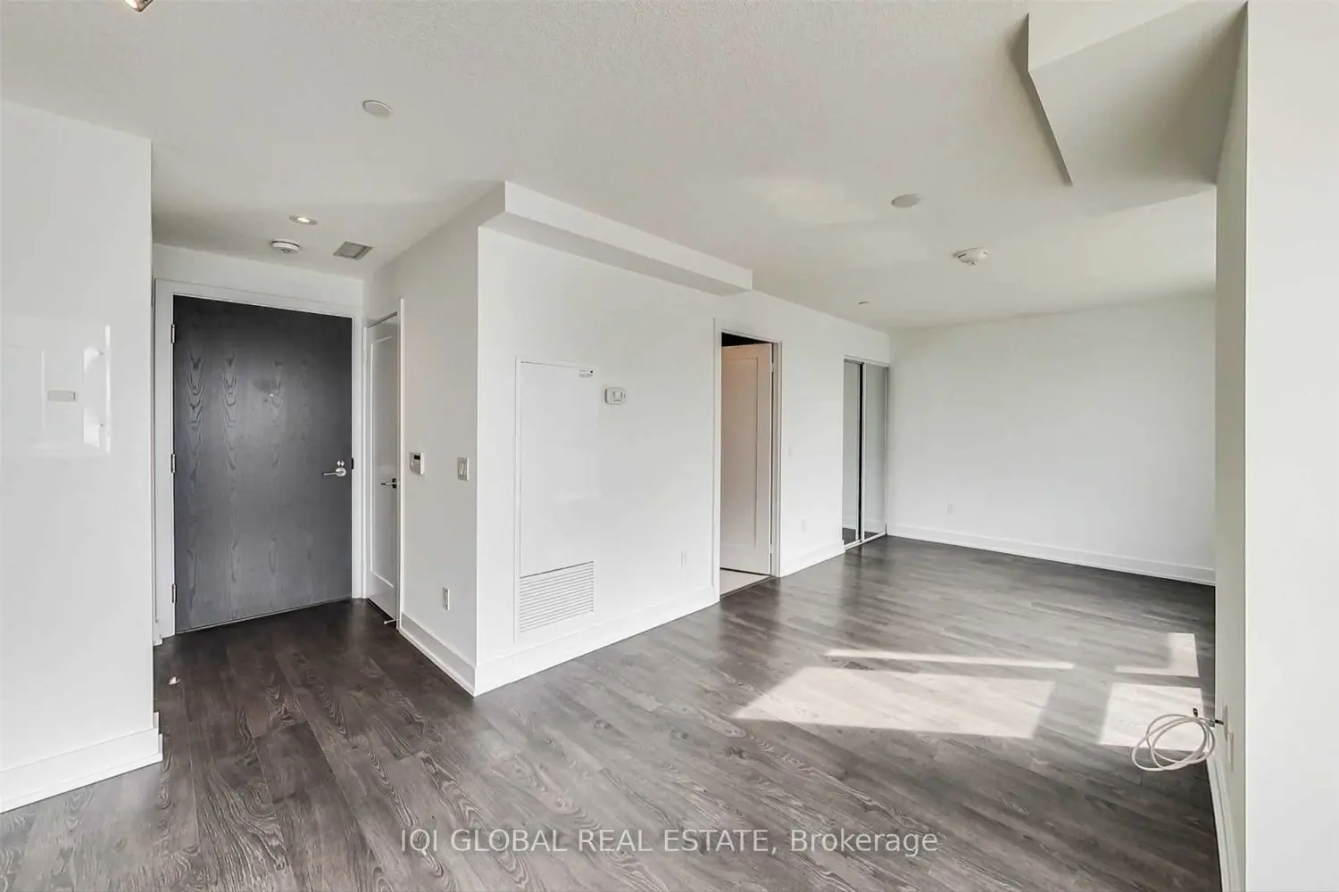 Additional image 13 of 7 Mabelle Avenue 1008A