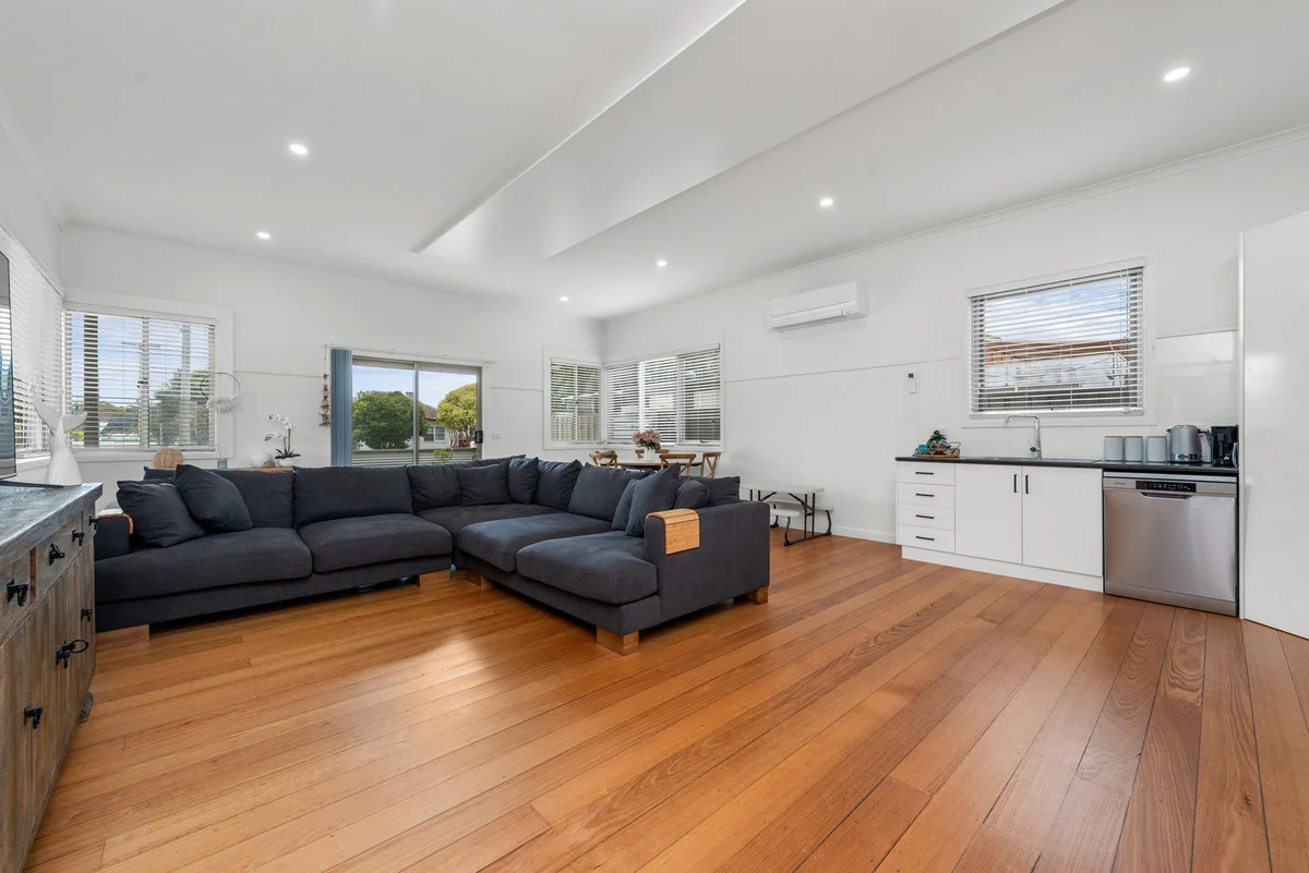 Additional image 6 of 28 Carpenter Street, Lakes Entrance VIC 3909
