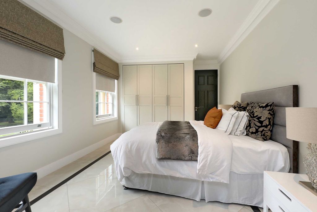 Additional image 24 of 9 bed detached house to rentSlade Oak Lane, Gerrards Cross SL9