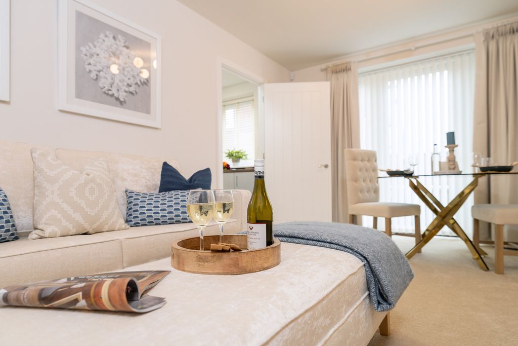 Additional image 4 of 2 bed flat to rentGoring Street, Goring-By-Sea, Worthing BN12