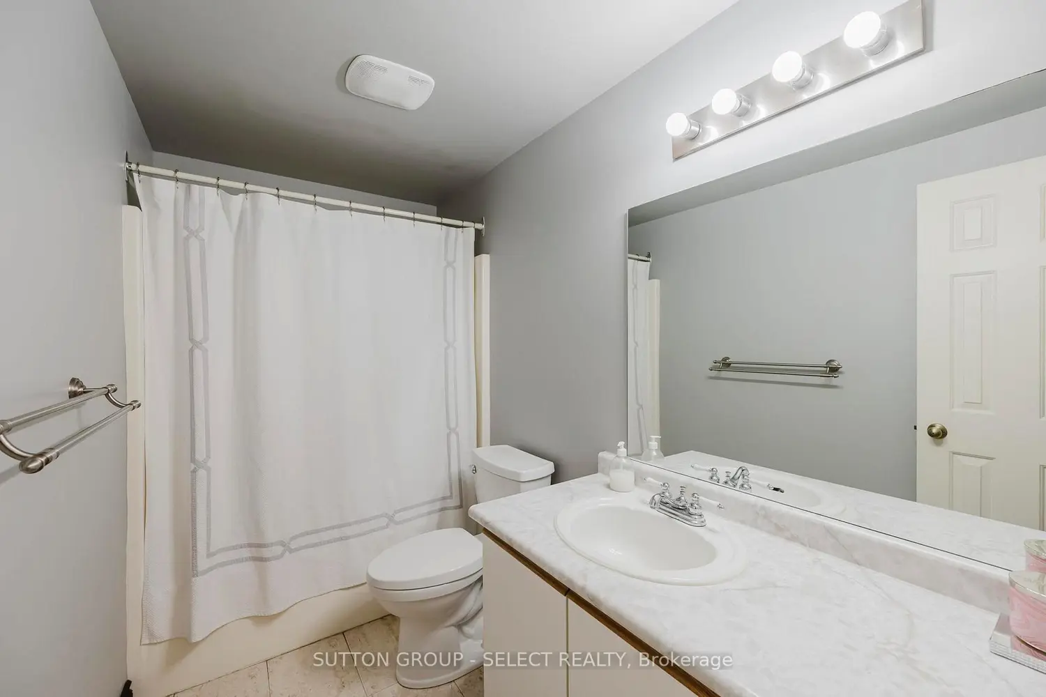 Additional image 11 of 151 Martinet Avenue 11