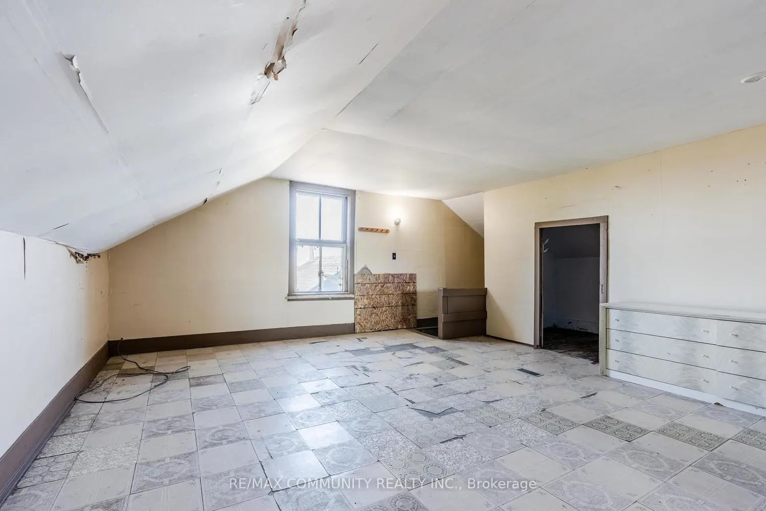 Additional image 17 of 754 Porter Road