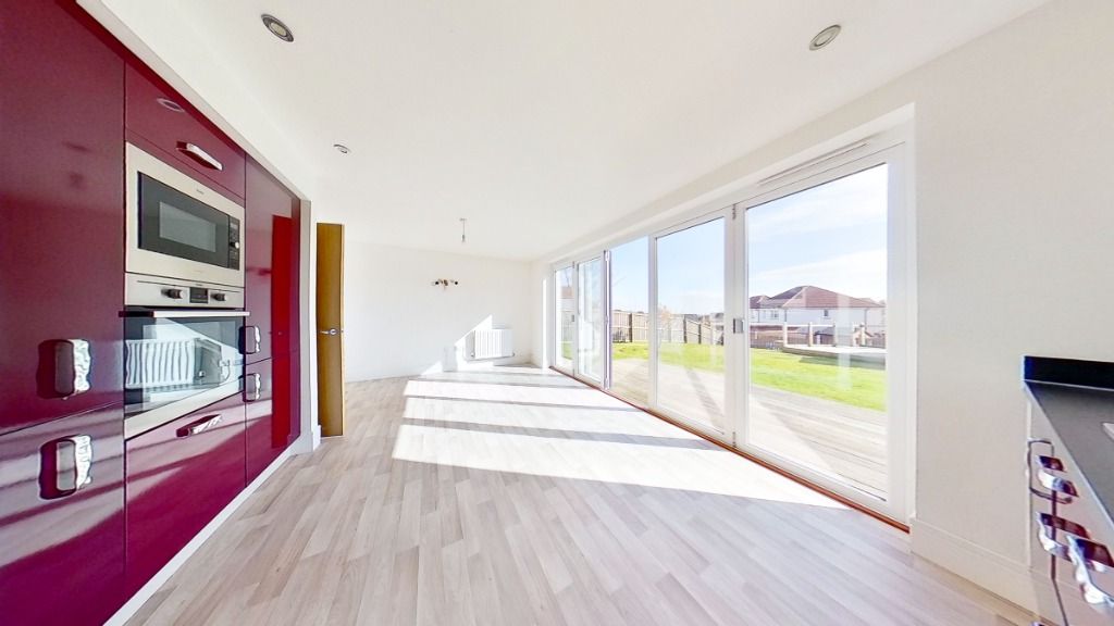 Additional image 2 of 4 bed detached house to rentSt Martin Crescent, Strathmartine, Dundee DD3