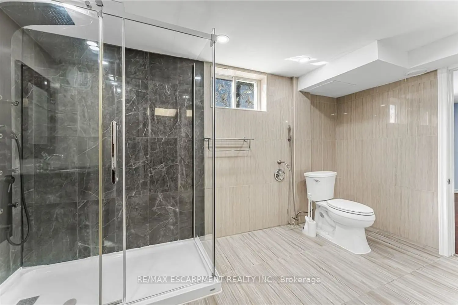 Additional image 14 of 6122 Mayfair Drive