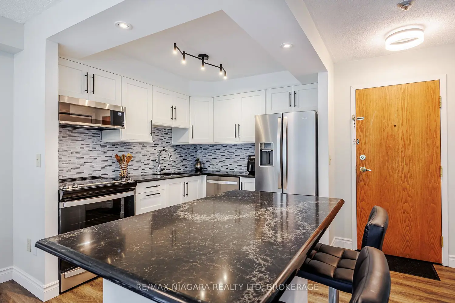 Additional image 3 of 81 Scott Street 307