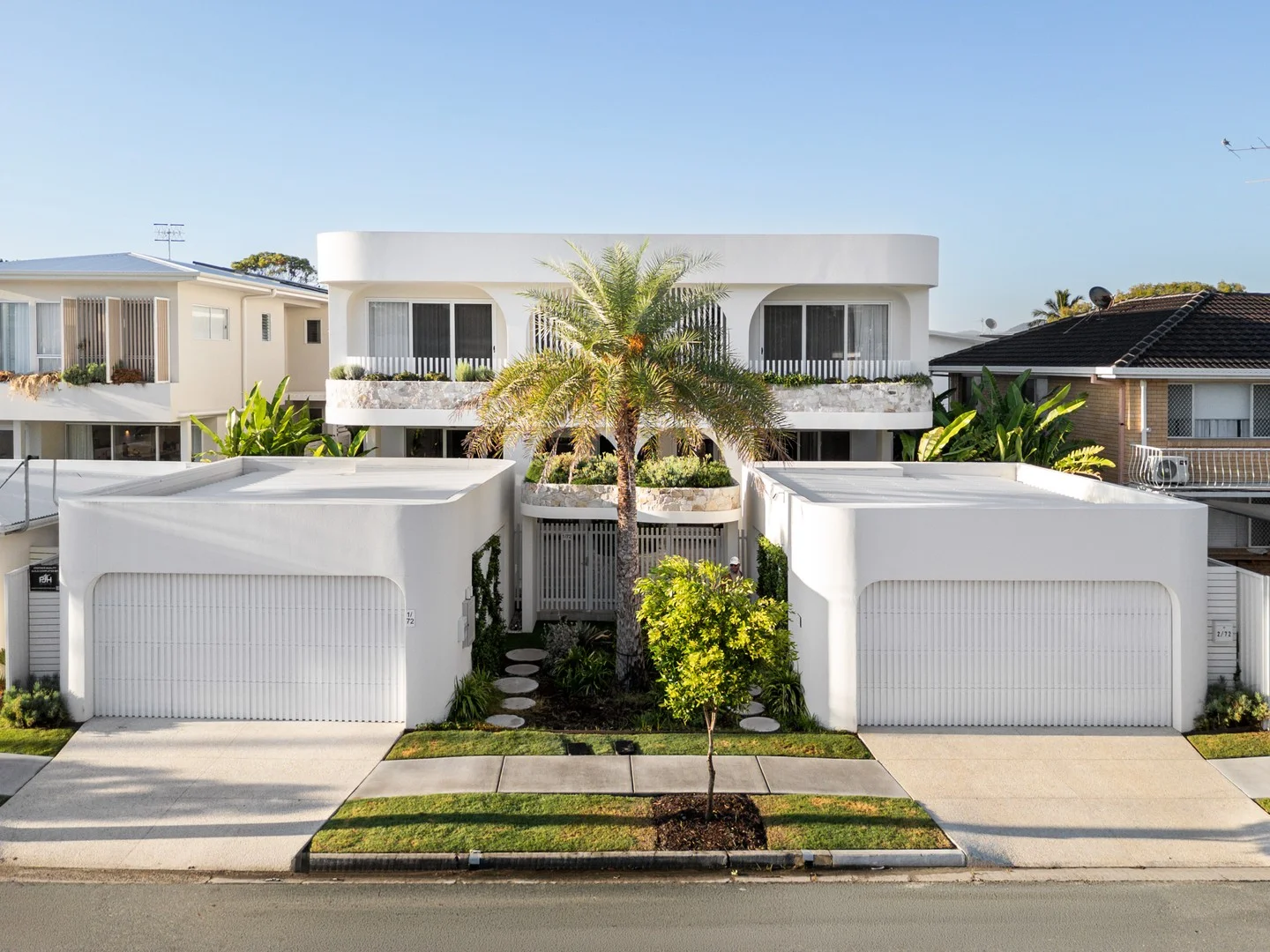 2/72 Tallebudgera Drive, Palm Beach QLD 4221
