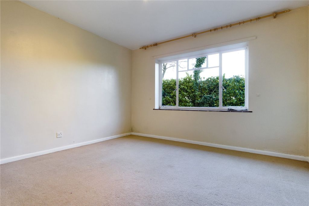 Additional image 6 of 3 bed bungalow to rentCoxs Lane, Upper Bucklebury, Reading, Berkshire RG7