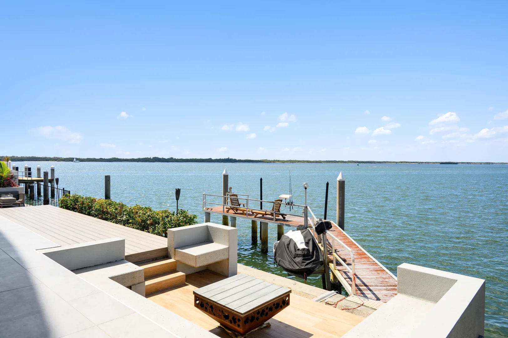 Additional image 14 of 21 King Arthurs Court, Sovereign Islands QLD 4216