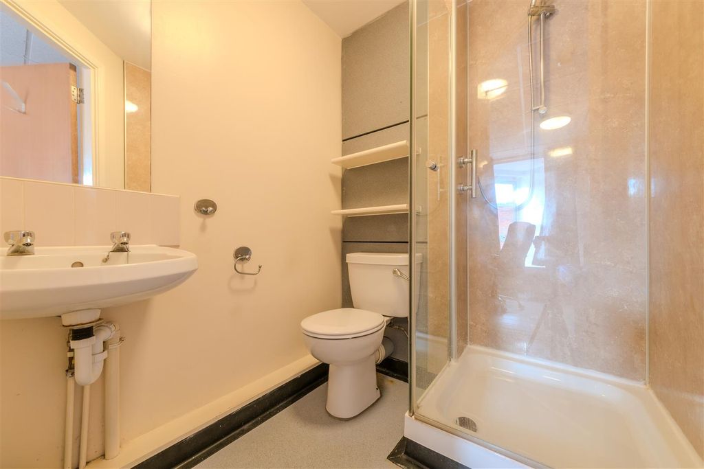 Additional image 9 of 7 bed property to rentRanelagh Terrace, Leamington Spa CV31