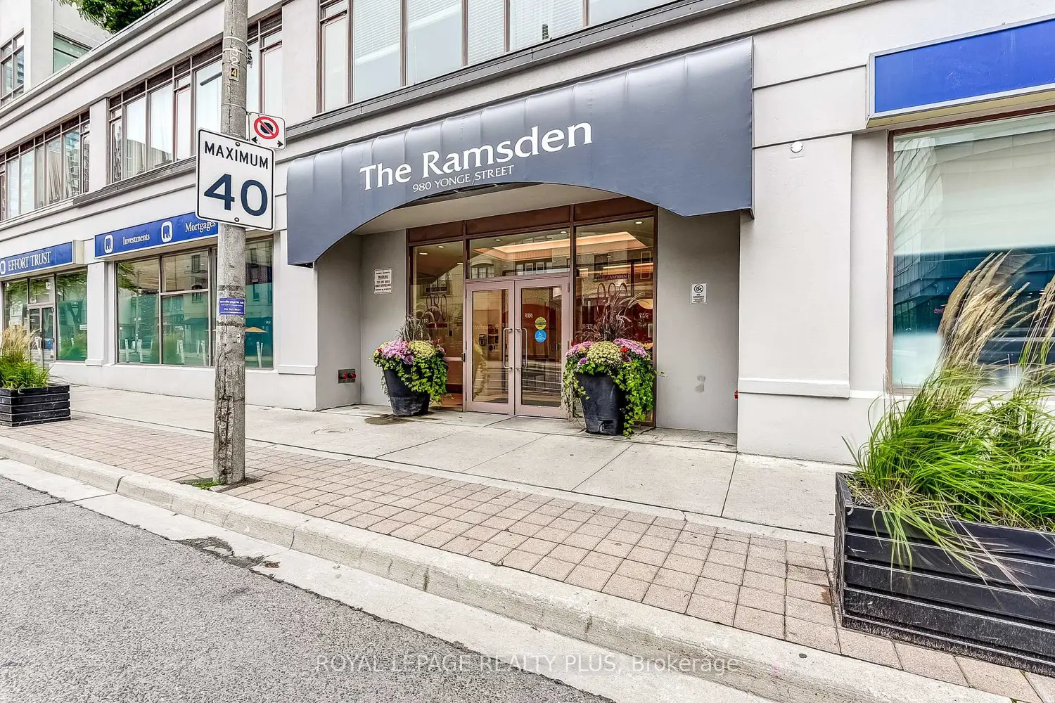 Additional image 2 of 980 Yonge Street 715